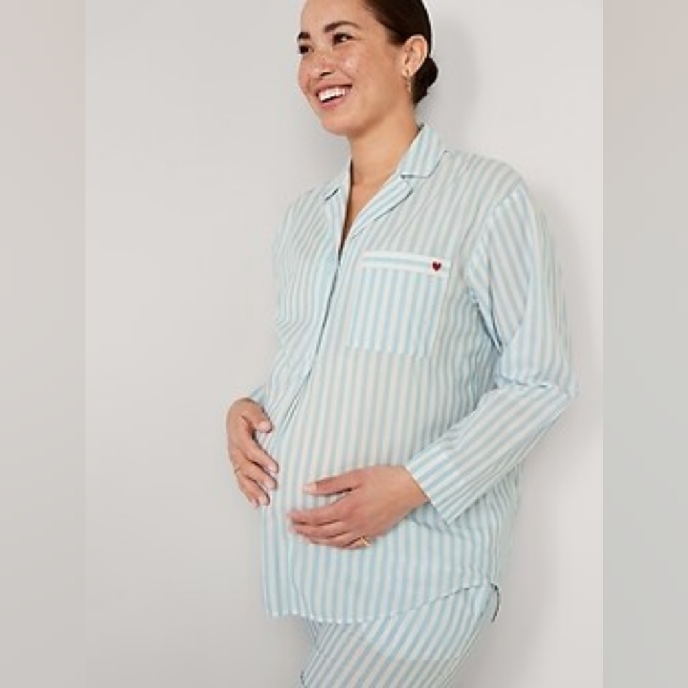 Maternity Matching Printed Pajama Set